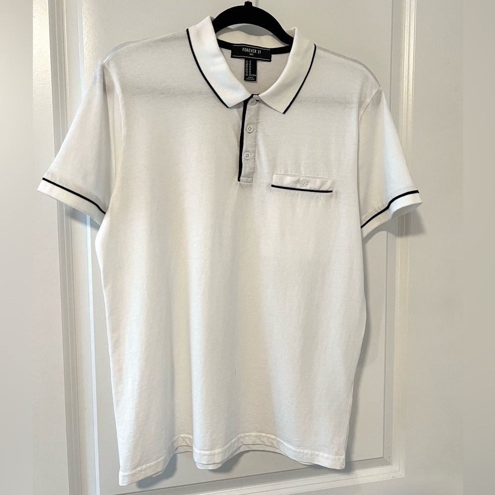 Forever 21 Men’s White / Black Polo Shirt Medium Like New
